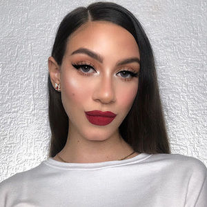 Meet your Posher, Veronica